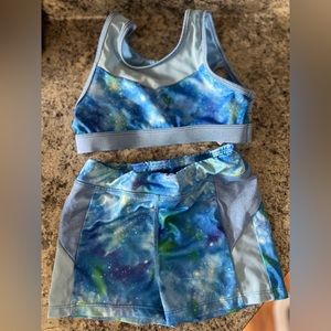 Sports bra and shorts set 6/6x